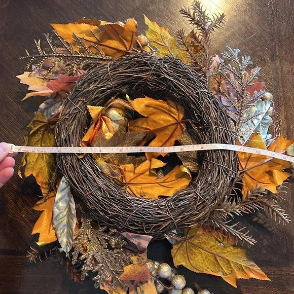 Fall wreath - Picture 4 of 4
